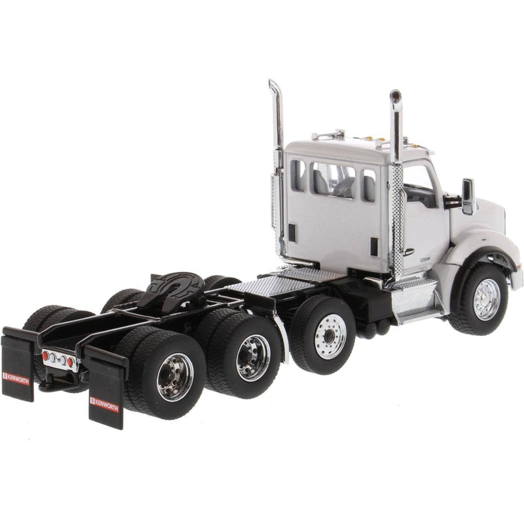 White Metallic 1/50 Diecast Truck Tractor Model C570072