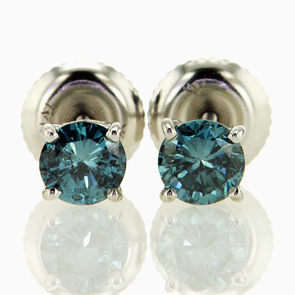 14K White Gold Stud Earrings A107909