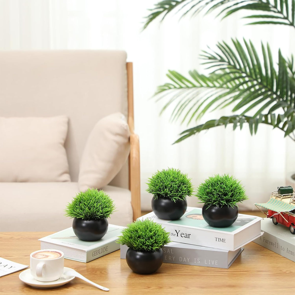 4 Pack Artificial Succulent Plants in Matte Black Ceramic Pots G2572