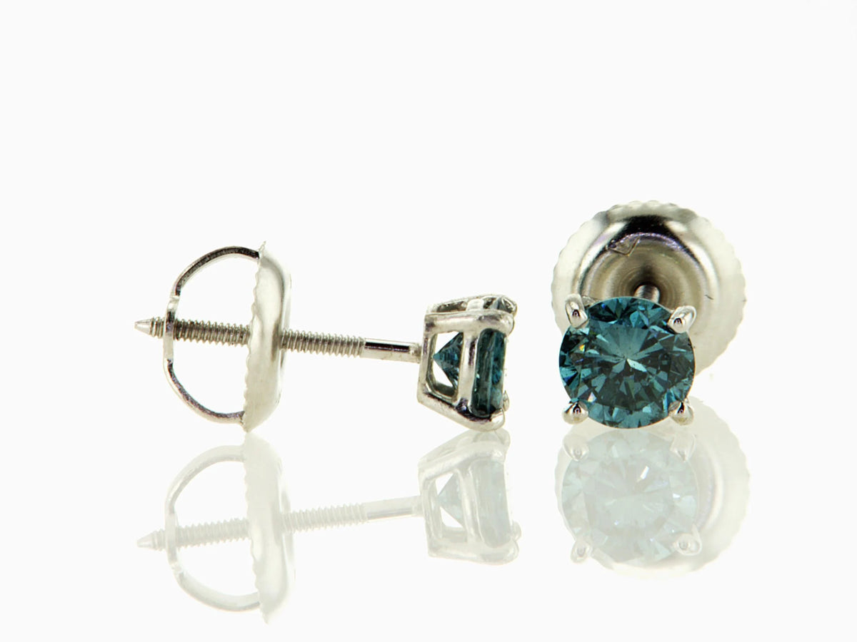 14K White Gold Stud Earrings A107909
