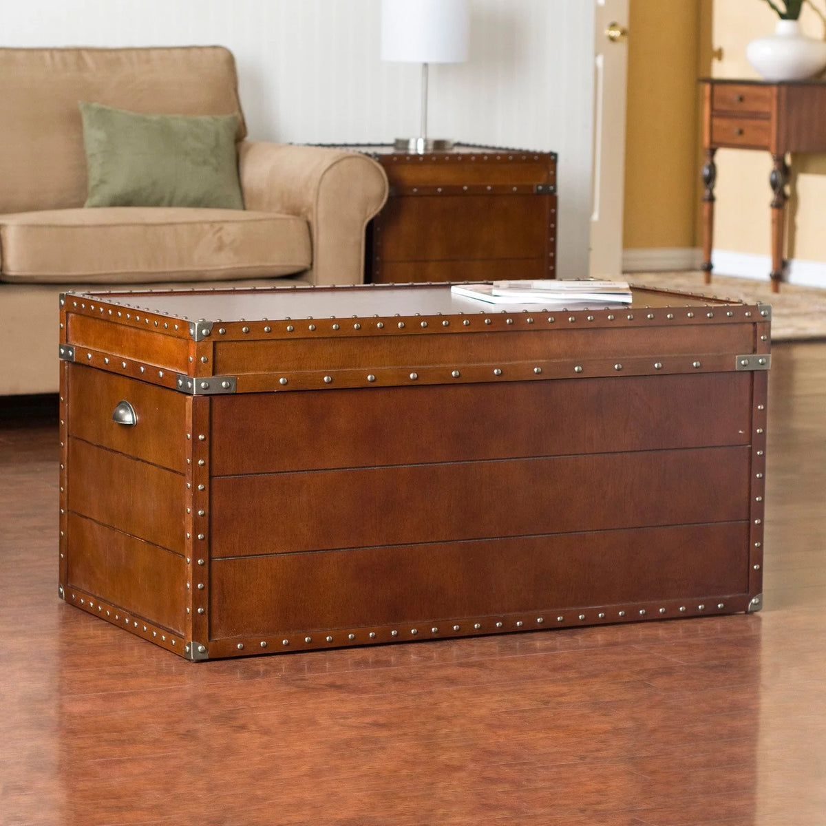 Walnut Trunk Cocktail Table Q7588
