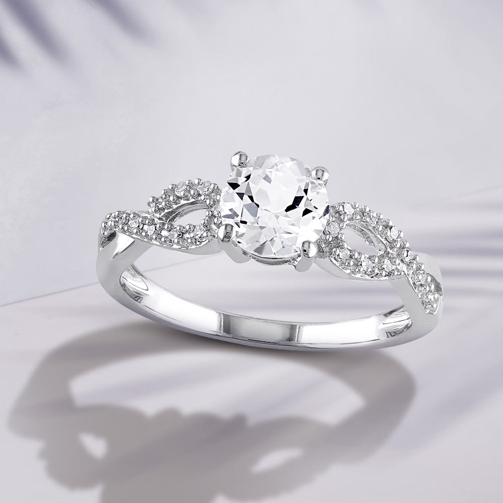 10kt White Gold Solitaire Ring with Infinity Band O30193