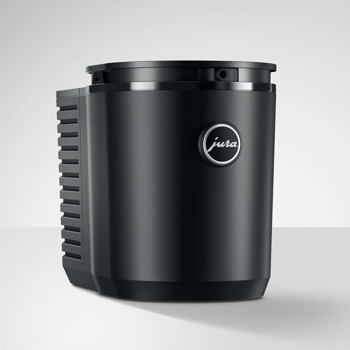 Black 1 Liter (34 oz) Cool Control N458860