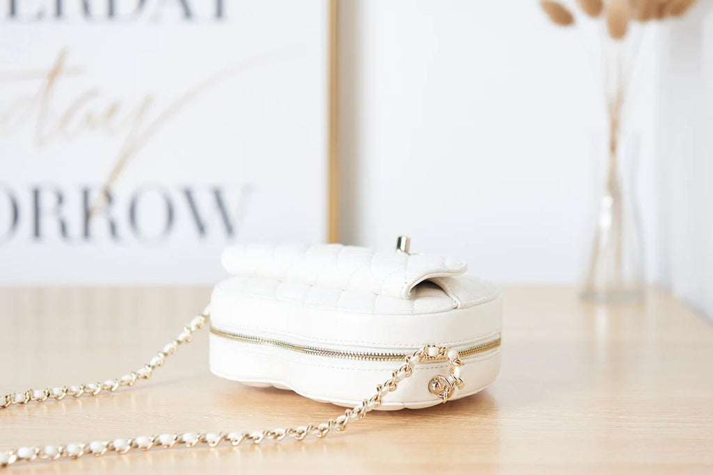 White Mini Heart Bag B2283
