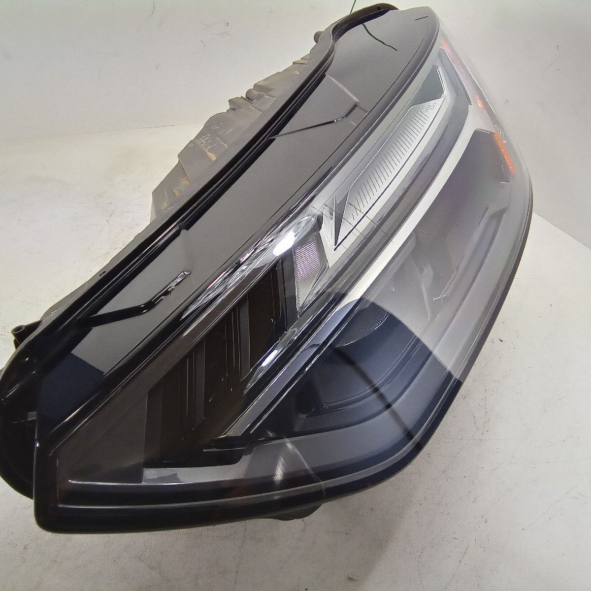 Pre-Owned 2021 Audi Q5 SQ5 Driver LH Head Light Lamp OEM LKQ K775786