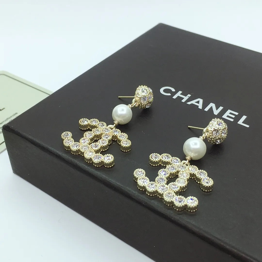 Earrings V682