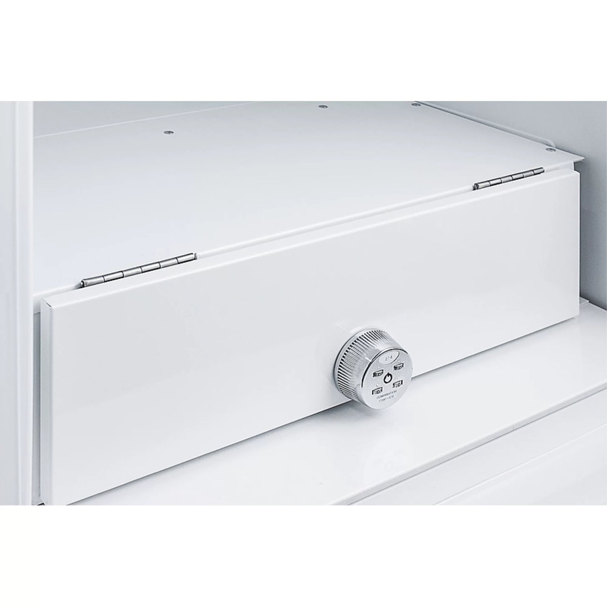 Built-in Under-Counter Refrigerator E822