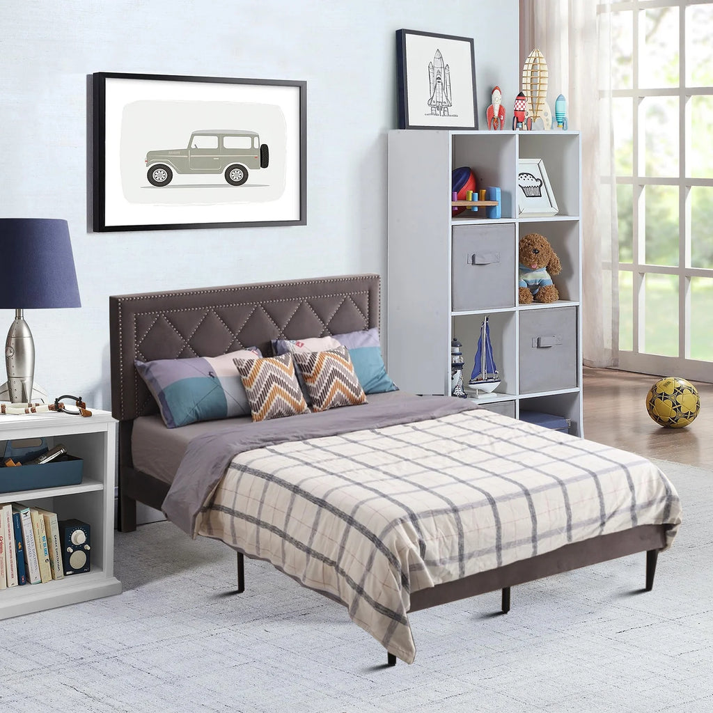 Queen Size Platform Bed with Wooden Frame N535219