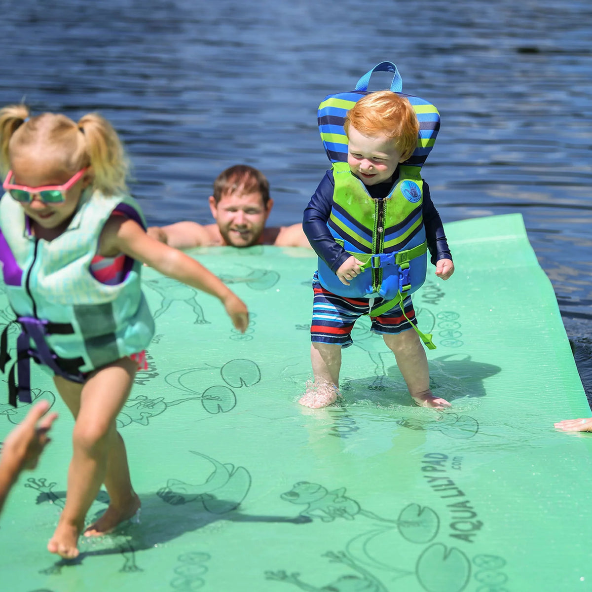 18 Ft Floating Foam Water Mat O179