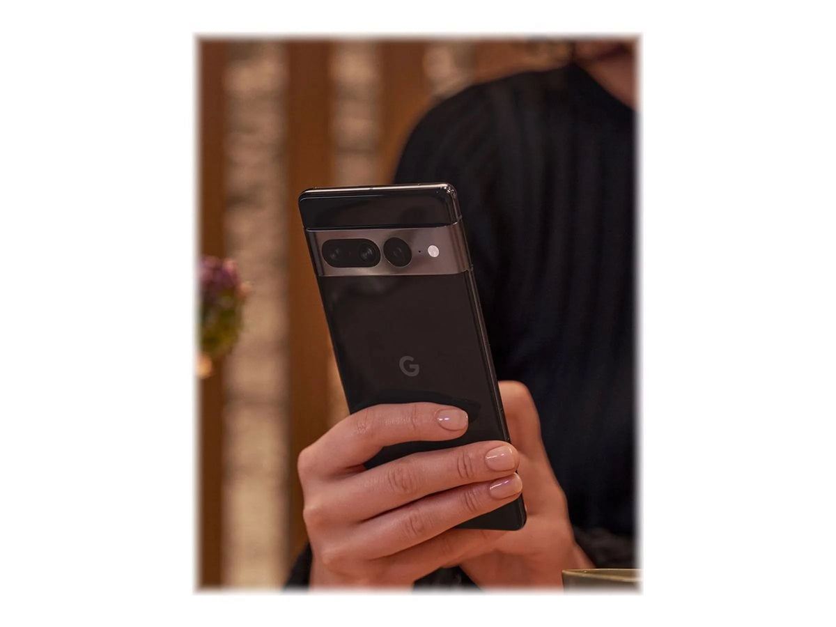 5G Smartphone Dual-SIM 12 GB 128 GB OLED 6.7" 120 Hz Obsidian F772