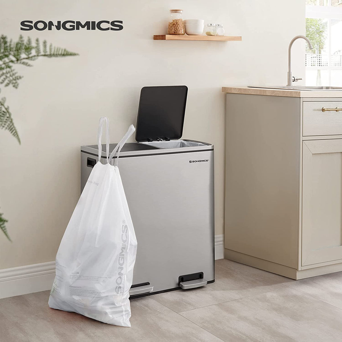 8.5 Gal White Drawstring Trash Bags H616394