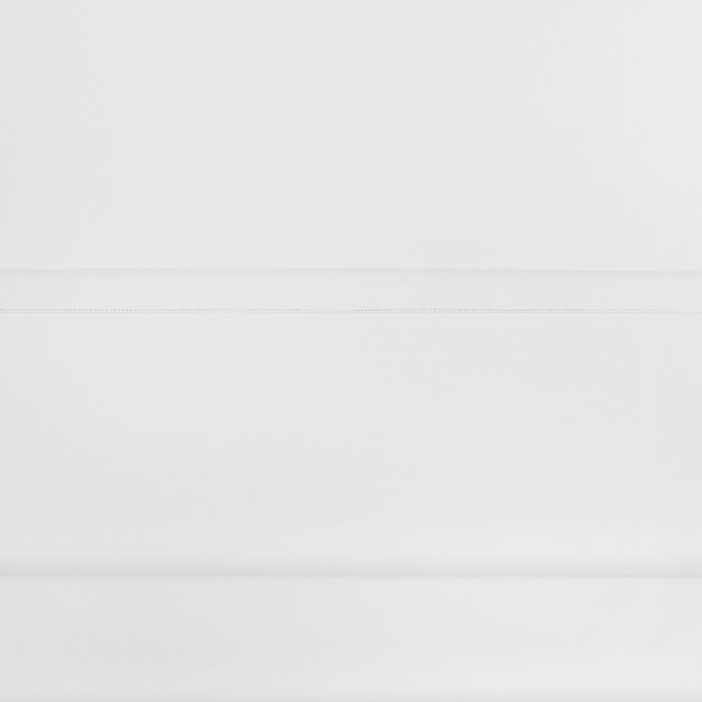 White Cordless Blackout Roman Shade U742
