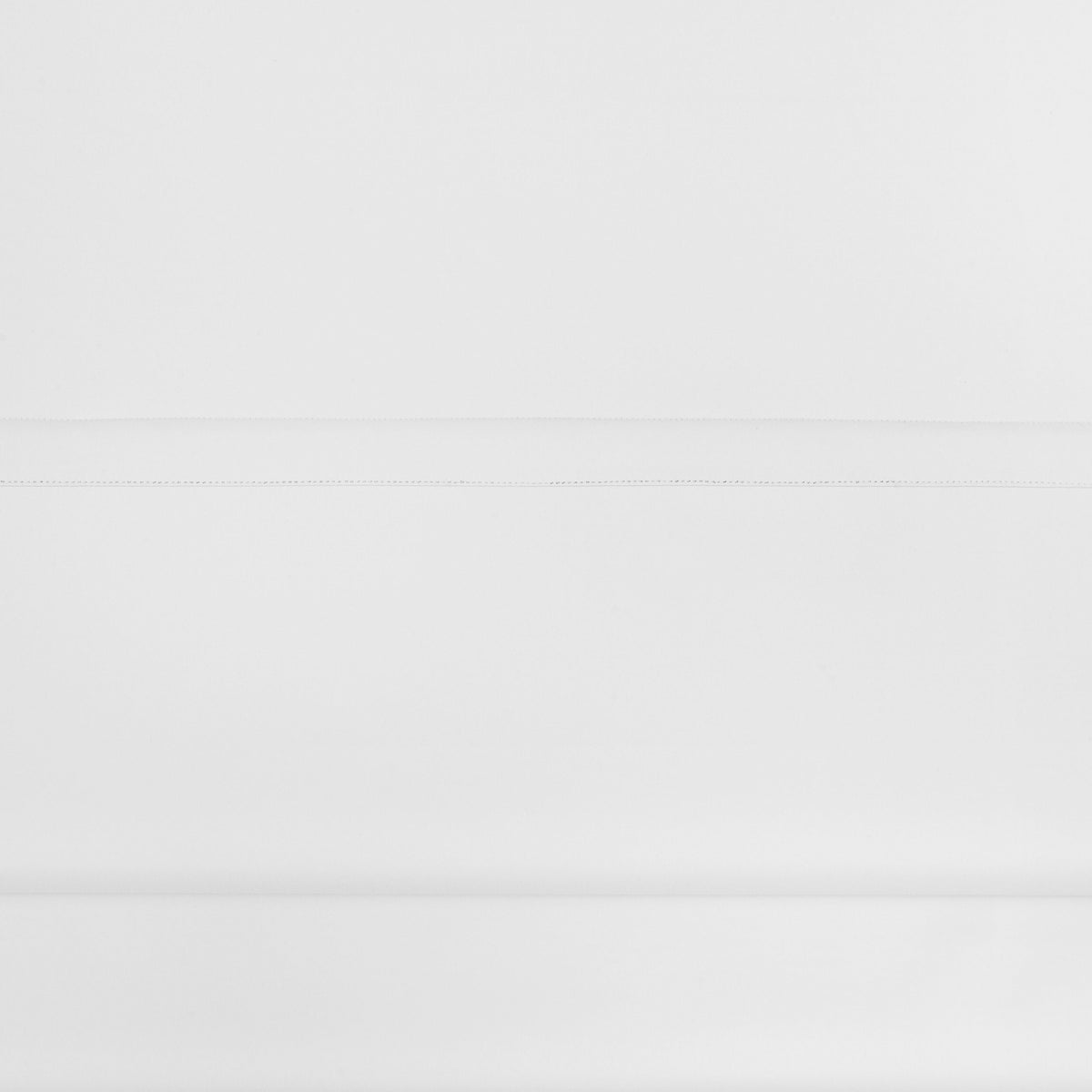 White Cordless Blackout Roman Shade U742
