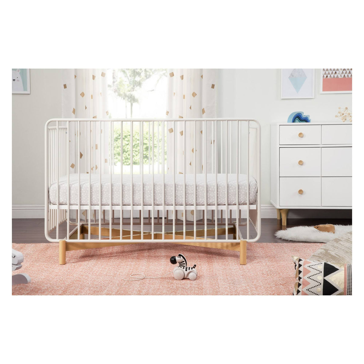 Metal Crib with Toddler Bed Conversion Kit N73582