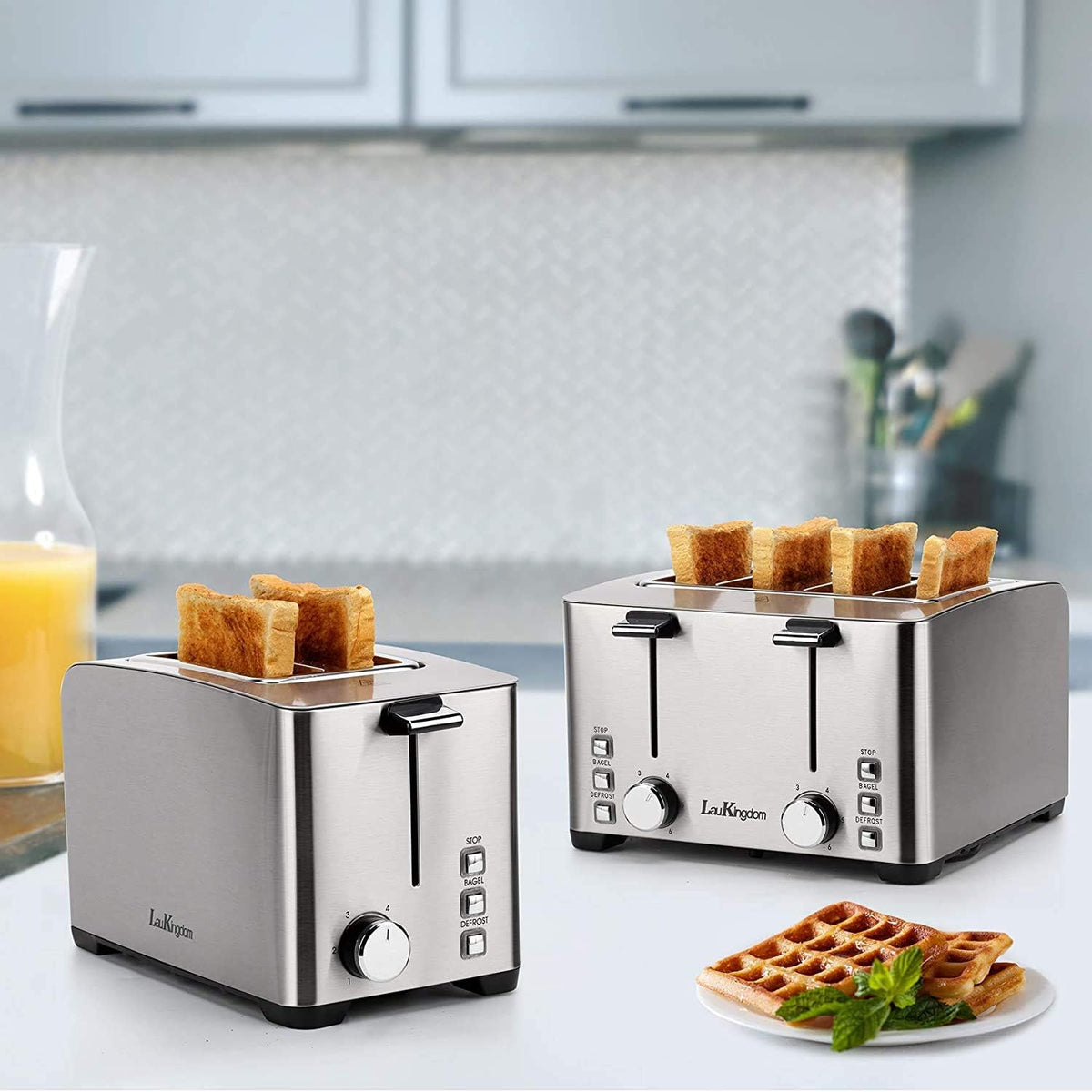 4 Slice Stainless Steel Toaster with Extra Wide Slots Y453074