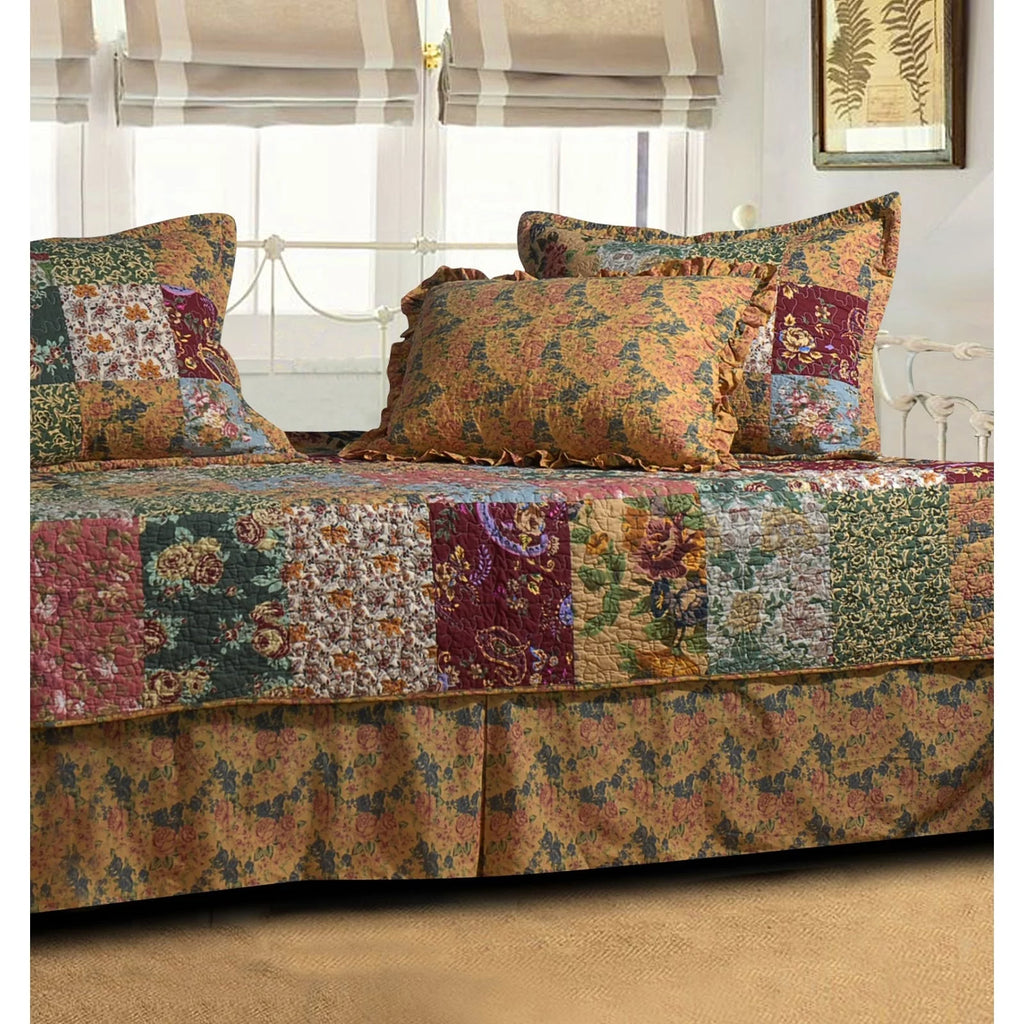 Antique Chic 5-piece Daybed Set A489274