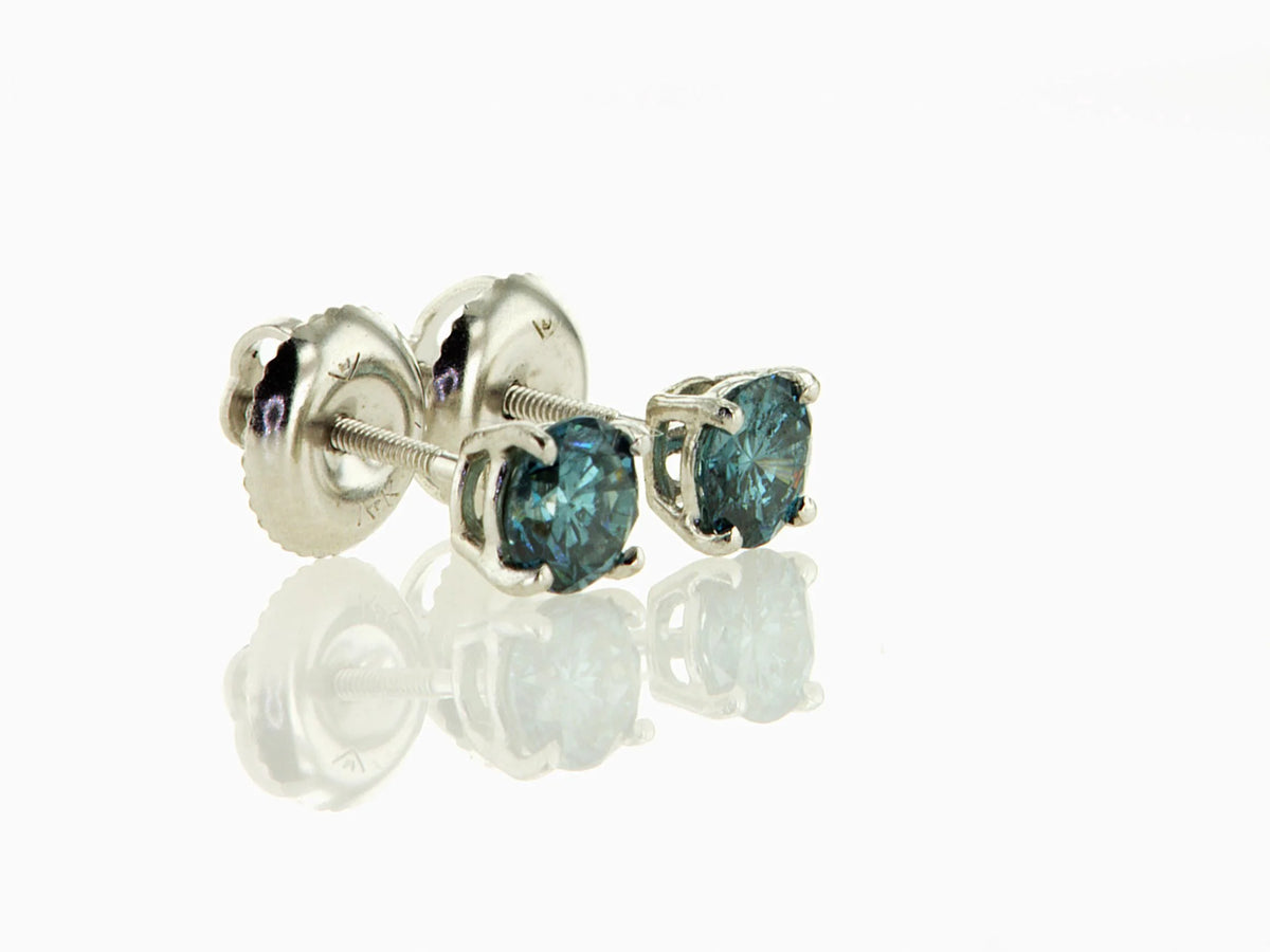 14K White Gold Stud Earrings A107909