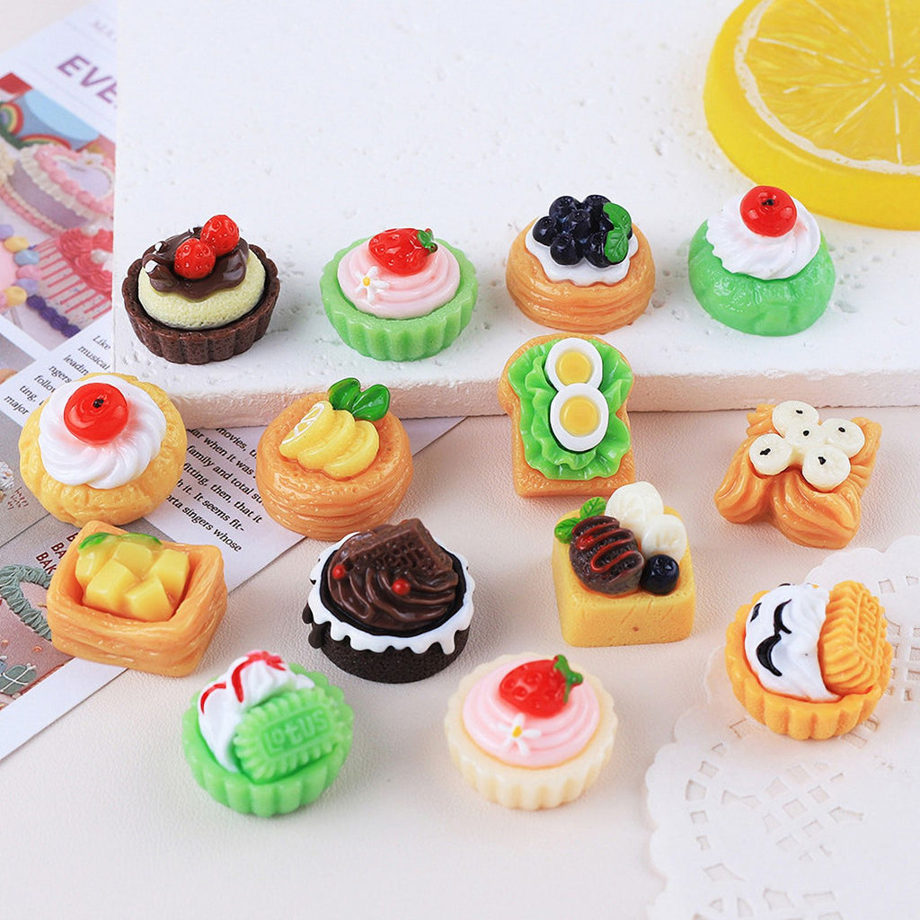 10 Pcs Mini Simulation Cake Cookies Chocolate Toast Fruit Pudding Dollhouse Decorations Q339853